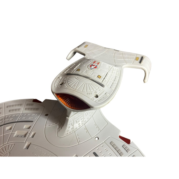 Playmates NCC-1701-D USS Enterprise Next Generaton Starship 1992 Parts Display - Picture 2 of 7